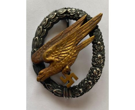 A Second Worls War German Luftwaffe Parachutist's Badge, a nice quality early type with good detail, the eagle riveted to the