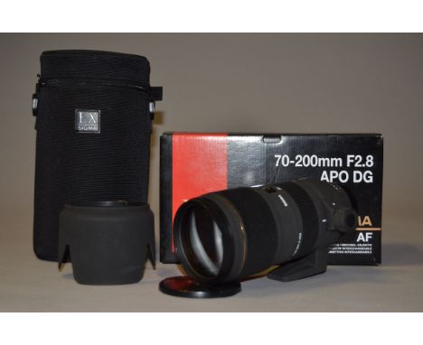 A Sigma EX 70-200mm f/2.8 APO DG HSM Lens, serial no 6001977, for Nikon AF D mount, barrel VG, scratches on tripod foot, elem