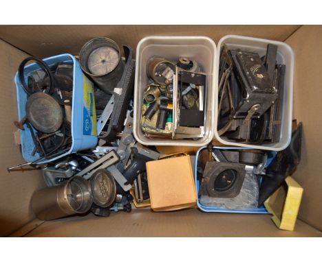 A Box of Photographic Components and Spares, including a Rolleikin back, a Kodak Tank B, Paterson, a tripod ball and socket h