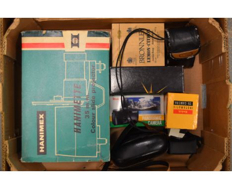 A Box of Viewfinder and Compact Cameras, including a Regula Sprinty BC, a Canon Sure Shot 60 Zoom, Kodask Instamatic 25, Koda