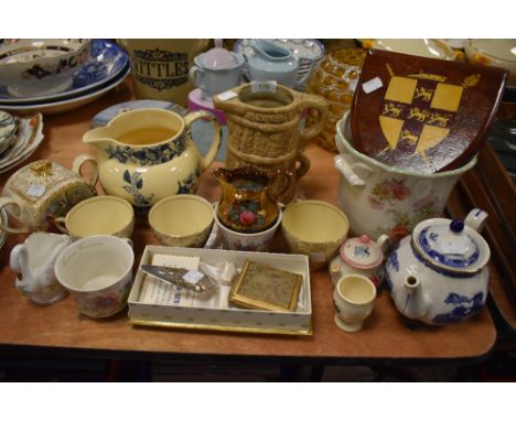 An assortment of vintage and retro ceramics including Wedgewood jug, cups,planter,jugs and more, around seventeen items.