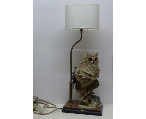 A limited edition Neapolitan Guiseppe Armani owl table lamp, 1928/5000, height of owl 39cm 