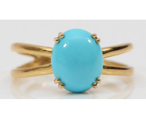 A 9ct gold cabochon cut turquoise dress ring, T, 2.9g