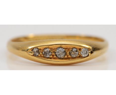 An 18ct gold old cut diamond five stone ring, Birmingham 1916, O, 3.1g