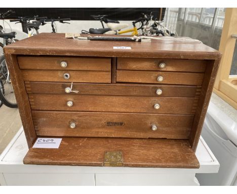 A VINTAGE UNION MINITURE ENGINEERS/MACHINEST/JOINERS CHEST WITH 4 SHORT AND 3 LONG DRAWERS INCLUDING KEY - CONTAINING A LARGE