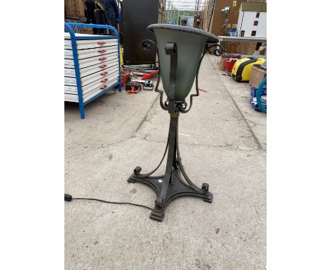 A DECORATIVE WROUGHT IRON LAMP (GLASS A/F) 