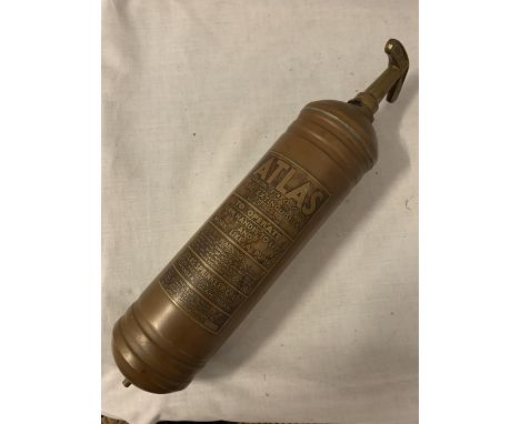 A VINTAGE ATLAS COPPER FIRE EXTINGUISHER 
