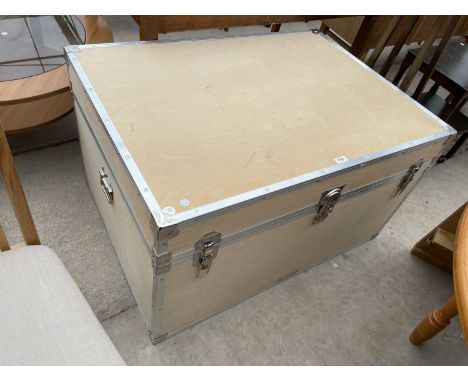 A MODERN STORAGE TRUNK WITH KEY BY STORAGE TRUNKS.CO.UK, 40" X 29" 