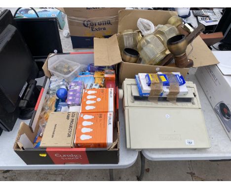 AN ASSORTMENT OF ITEMS TO INCLUDE LIGHT FITTINGS, LIGHT BULBS AND A BROTHER TYPE WRITER 