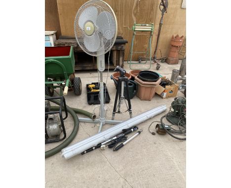 AN ASSORTMENT OF ITEMS TO INCLUDE A CAMERA TRIPOD, FAN AND LIGHT 