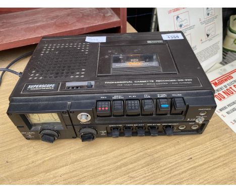 A MARANTZ SUPERSCOPE PROFESSIONAL CASSETTE RECORDER/CD-330 