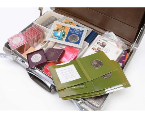 A collection of British and world coinage and medallions, including approx. eighty uncirculated commemorative £5 coins from v