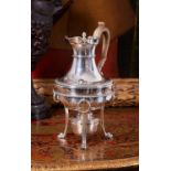 PAUL STORR: A GEORGE III STERLING SILVER COFFEE POT ON STAND, LONDON, 1804 / 06