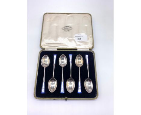 Cased set of 6 silver tea spoons with mother of pearl tops William Hutton & Sons LtdWeight 71g