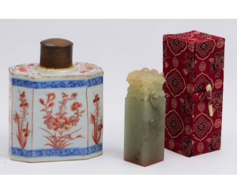 A Chinese export porcelain tea caddy 18th Century decorated in Imari palette with metal cover, 12cm and a hardstone seal, cas