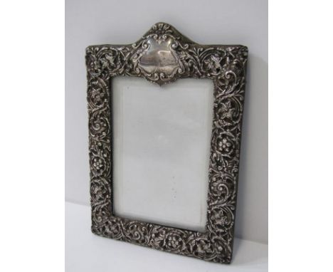 EMBOSSED SILVER PHOTO FRAME, rectangular form 20cm 