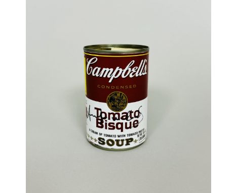 Andy WARHOL (1928-1987), Attribué à. Campbell’s Soup « Tomato Bisque ».  Boîte de conserve métallique. Signée « Andy Warhol »