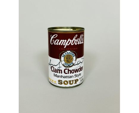 Andy WARHOL (1928-1987), Attribué à. Campbell’s Soup « Clam Chowder ».  Boîte de conserve métallique. Signée « Andy Warhol » 