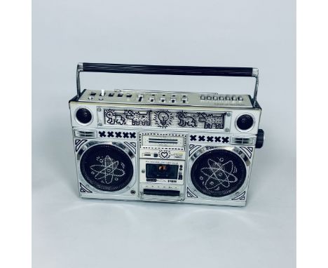 Keith HARING (1958-1990), Attribué à. Boom Box ,1988. Poste radio-cassette stéréo portable AUDIOLOGIC portant des dessins au 