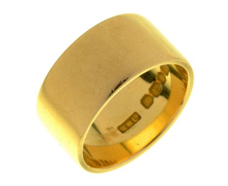 AN 18CT GOLD WEDDING RING, LONDON 1949, 11G, SIZE P++LIGHT WEAR CONSISTENT WITH AGE 