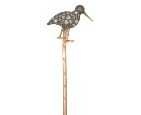 A VICTORIAN DIAMOND STICK PIN OF A SNIPE, IN GOLD, 5.5 CM L APPROX++LIGHT WEAR CONSISTENT WITH AGE 