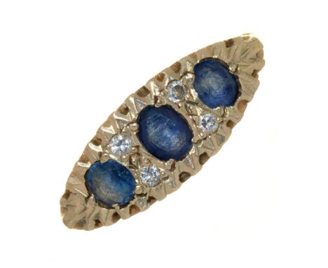A SAPPHIRE AND DIAMOND RING, IN 9CT GOLD, PARTIAL MARKS, 3G, SIZE N++LIGHT WEAR CONSISTENT WITH AGE 