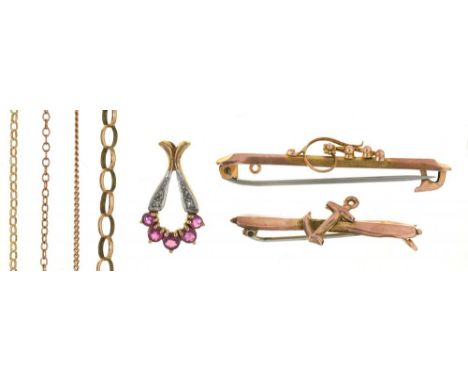 A RUBY AND DIAMOND PENDANT IN 9CT GOLD, FOUR GOLD CHAINS, 9CT GOLD, MARKED 9CT, 9K OR 375, 8G, AND TWO GOLD BAR BROOCHES WITH
