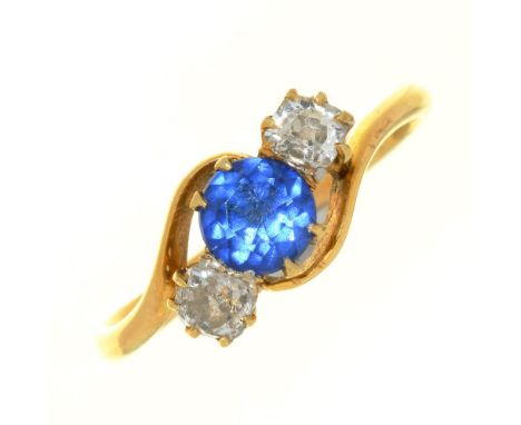 A OLD CUT DIAMOND AND SAPPHIRE RING, IN GOLD MARKED 18C, 2.5G, SIZE K++LIGHT WEAR CONSISTENT WITH AGE 