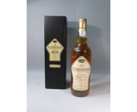 AUCHENTOSHAN 21 YEAR OLD SCOTCH WHISKY TRIPLE DISTILLED 70CL, 43%. WITH OLDER STYLE PACKAGING.