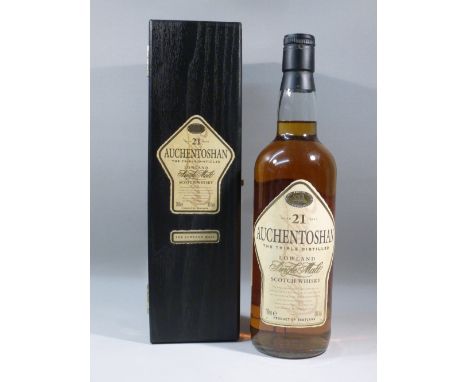 AUCHENTOSHAN 21 YEAR OLD SCOTCH WHISKY TRIPLE DISTILLED 70CL, 43%. WITH OLDER STYLE PACKAGING.