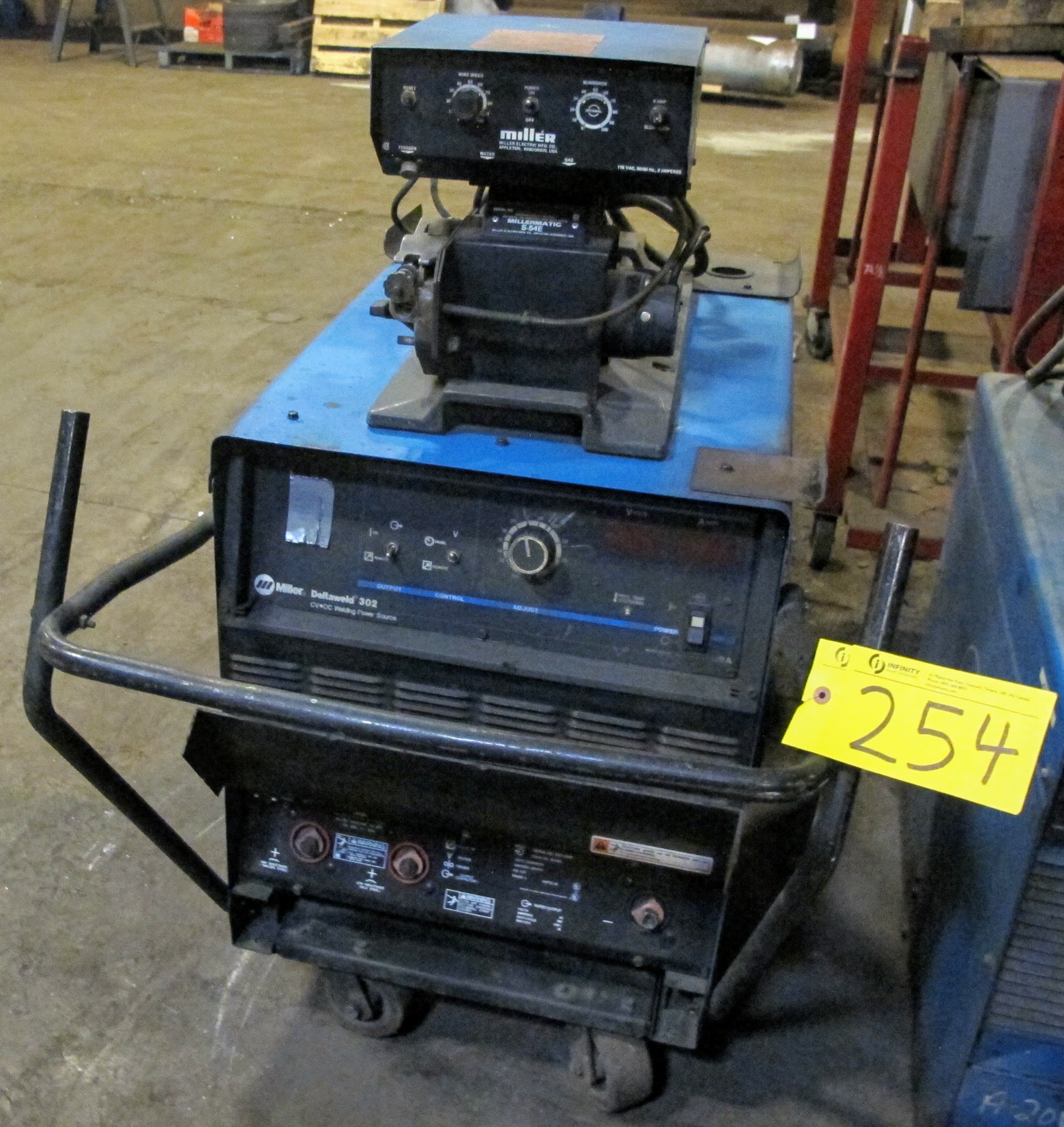 MILLER DELTAWELD 302 WELDER W/MILLERMATIC S-54E WIRE FEEDER