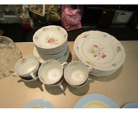 A quantity of Spode "Marlborough Sprays" floral pattern table wares