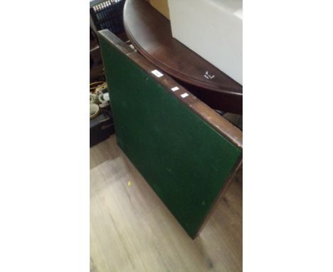 VINTAGE FOLDING CARD TABLE