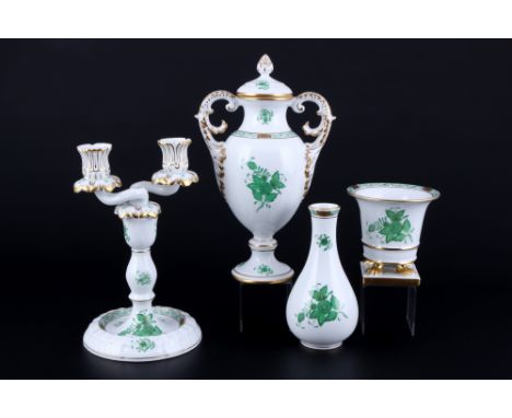 Herend AV Apponyi Vert 3 Prunkvasen und Kerzenständer, vases and candlestick,Porzellan, Ungarn 20. Jahrhundert, blaue Bodenma