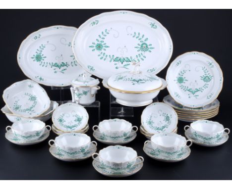 Meissen Indisch Grün umfangreiches Speiseservice für 6 Personen 1. Wahl, dinner service for 6 pers. 1st choice,30-teiliges Po