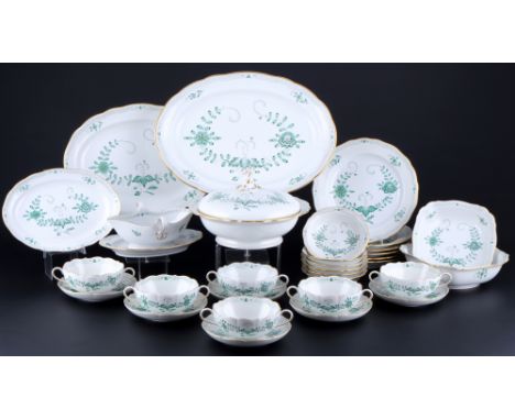 Meissen Indisch Grün umfangreiches Speiseservice für 6 Personen, dinner service for 6 pers.,31-teiliges Porzellan, blaue Schw