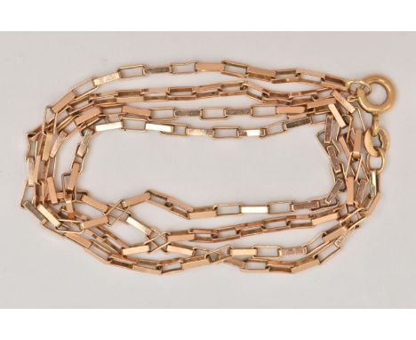 A 9CT GOLD ENLONGATED BOX CHAIN, fitted with a spring clasp, hallmarked 9ct London import, length 520mm, approximate gross we