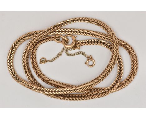 A 9CT GOLD BOX FOX TAIL CHAIN, fitted with a spring clasp and additional safety chain, approximate width 3.0mm, hallmarked 9c
