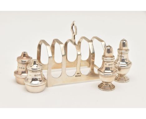 A SMALL ASSORTMENT OF SILVER, to include a small four slice toast rack with handle, hallmarked 'Viner's Ltd' Sheffield 1937, 