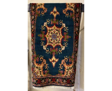 FINE NORTH WEST PERSIAN SAROUK RUNNER 250CMS X 75CMS