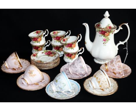 Collection Of Royal Albert Old Country Roses, Comprising Six Cups And Saucers + Teapot, Together With Six Royal Tuscan Cups A