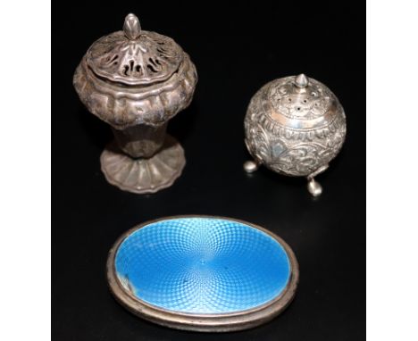 Silver Cruet And Silver Enamel Lid, Together With Silver Pepper Pot, 160.4 Grams Total Weight 