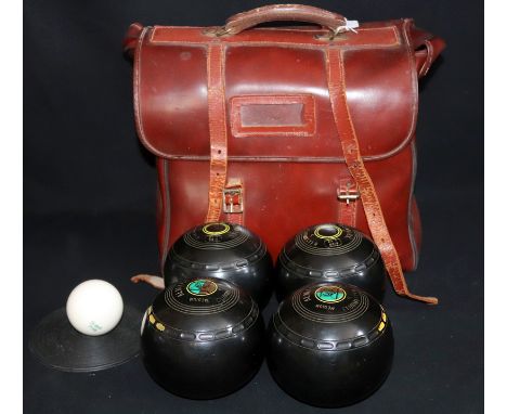 Set Of 4 Bowls, Almark Clubmaster Medium Five, BIBC K 98 In Leather Bag 