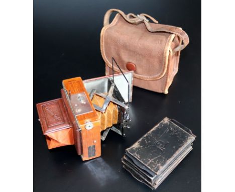 Sands Hunter & Co Camera, With Original Fitted Case, And Additional Plates 