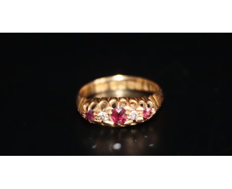 18ct Gold Ladies Diamond And Ruby Ring, Fully Hallmarked, Ring size M, Weight 2.9g