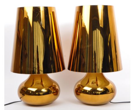 A contemporary pair of matching 'Cindy' design table / bedside lights by Kartell. A re-design of the 1970's lamp in both shap