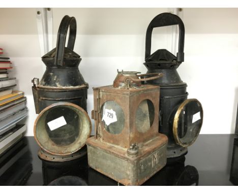 2 x Railway Hand held Lamps - a 2 aspect Lamp with Red and Green lens with Burner and a single lens Lamp - both offered for r