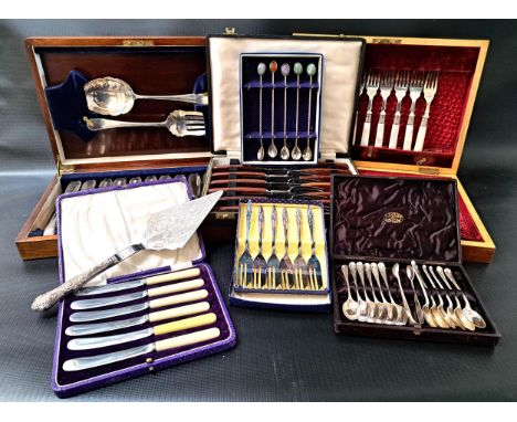 QUANTITY OF PLATED FLATE WAREcomprising eighteen piece mother of pearl handled fish knives and forks canteen by Joseph Elliot