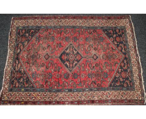 An Iranian Hamadan type wool rug or carpet, 198cm x 143cm 