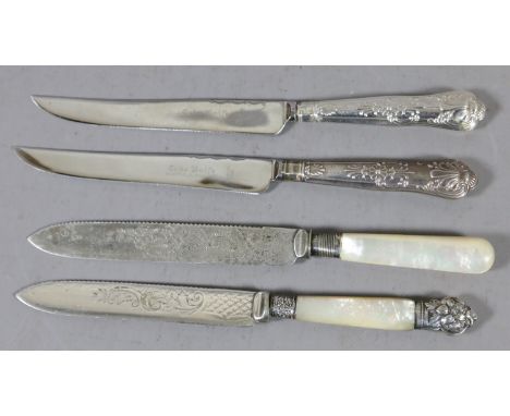 Four cake knives to include silver and mother of pearl handle examples.